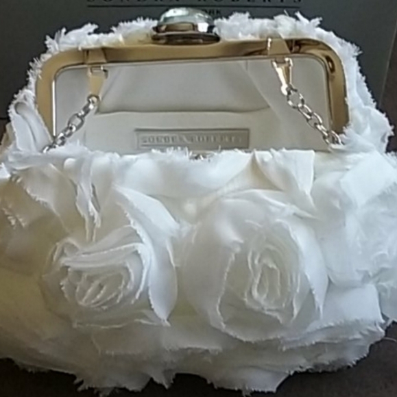 SONDRA ROBERTS White Evening/ Bridal Bag - Picture 1 of 6
